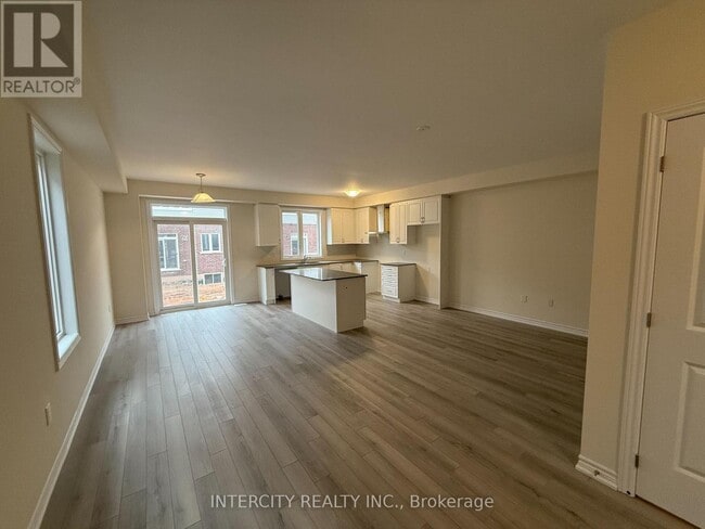 Building Photo - 56 Brown St