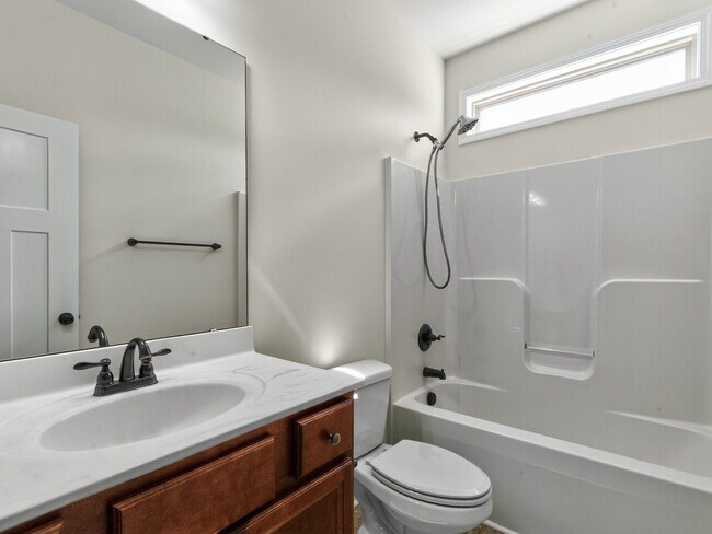 Foto del edificio - Black Water Ct