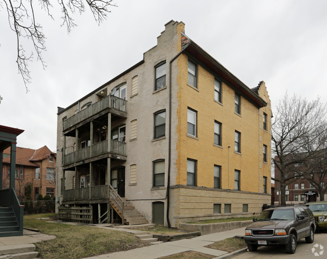 Building Photo - City Square Apartments