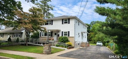Building Photo - 219 3rd Ave