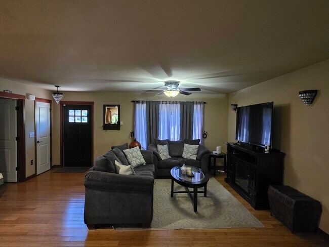 Foto del edificio - 74 NW Glade Ct