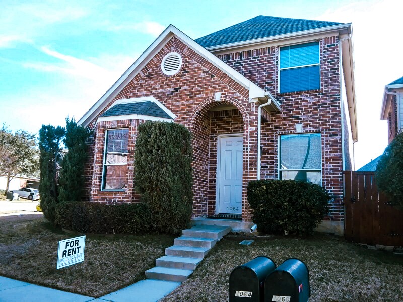 Primary Photo - 1064 Alyssa Ln
