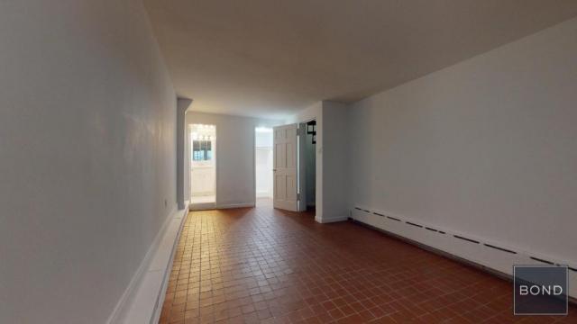 Building Photo - 1 bedroom in Manhattan NY 10028
