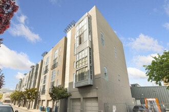 Building Photo - 45 Lucerne St