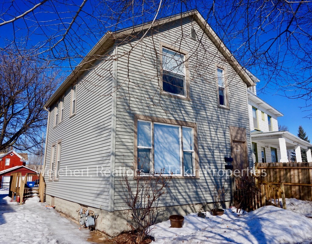 Primary Photo - 729 Virginia St