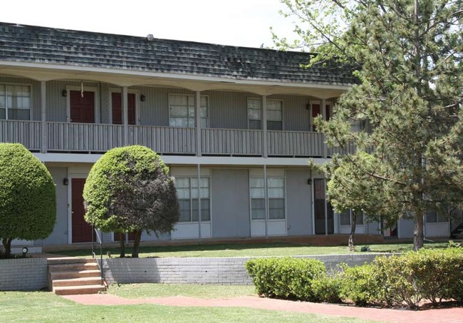 Foto del edificio - Barrington Condominiums