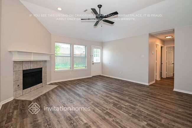Foto del edificio - 1003 Kelsey Ct