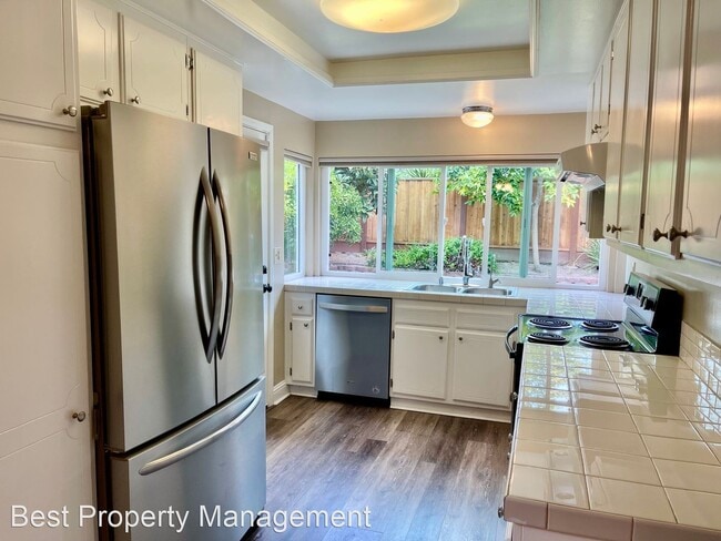 Building Photo - 4 br, 2 bath House - 107 Glacier Drive