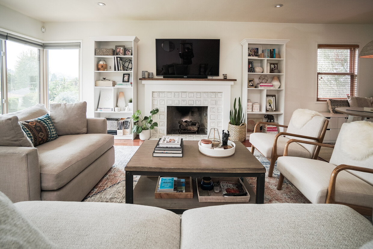 Foto principal - 2027 N Hoover St