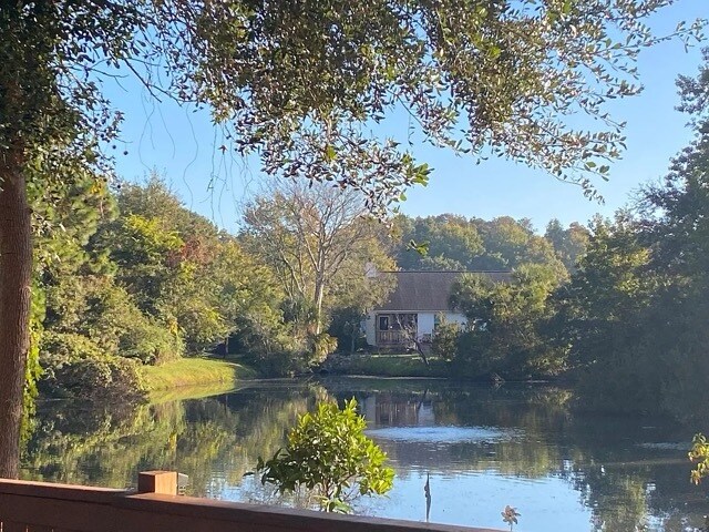 Foto del edificio - 1245 Lakefront Dr