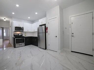 85 W 25th St Unit 2B Photo