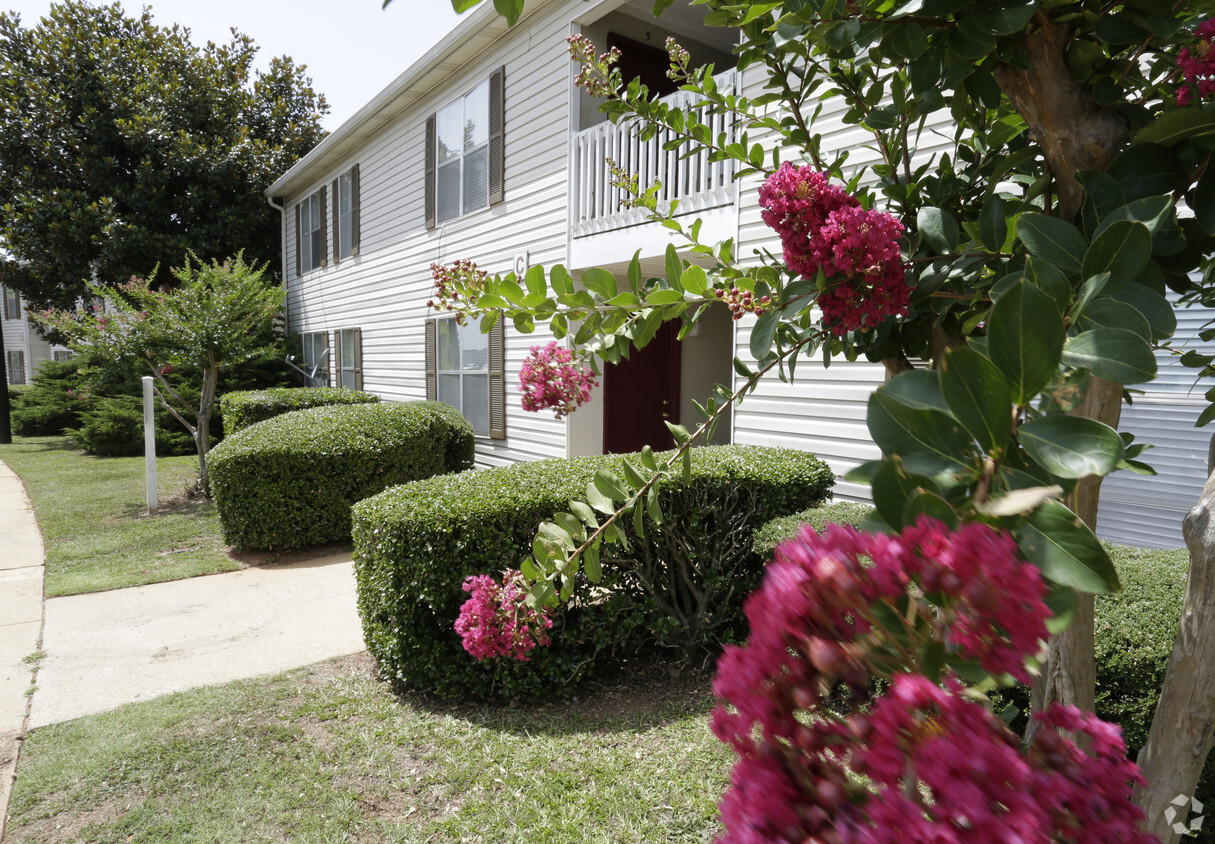 Primary Photo - Anderson Crossing Apartments