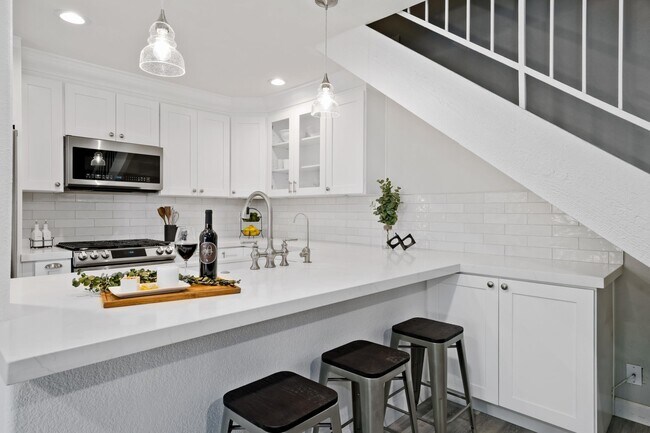 Foto del edificio - 74176 Catalina Way