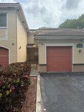Building Photo - 2442 Centergate Dr