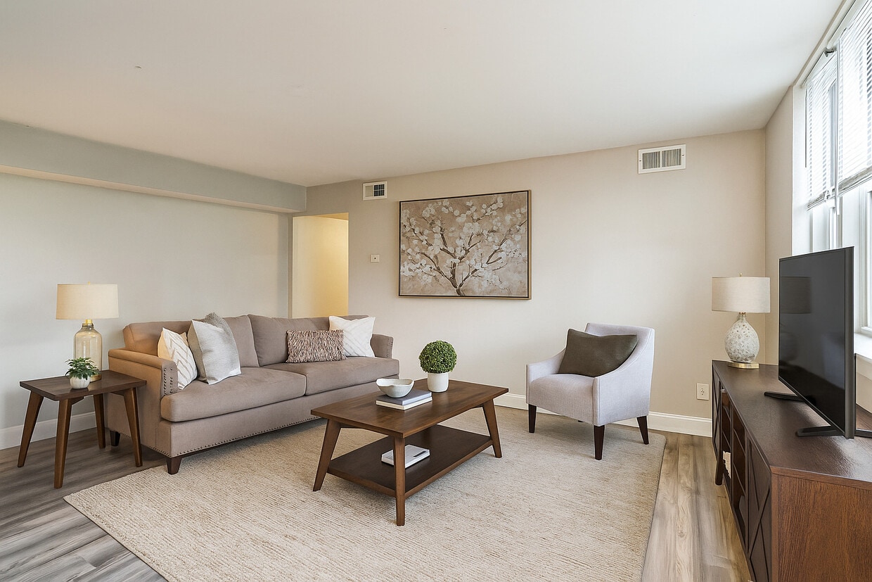 Primary Photo - Forest Ridge Apartments