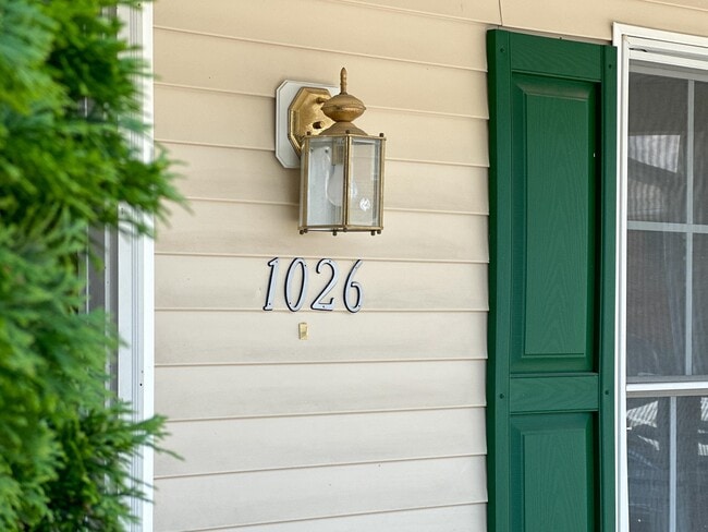 Building Photo - 1026 Commercial Ct