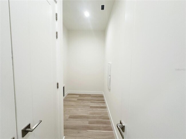 Foto del edificio - 15561 Aldama Cir