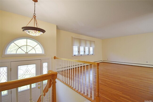Building Photo - 21 Ketewomoke Dr
