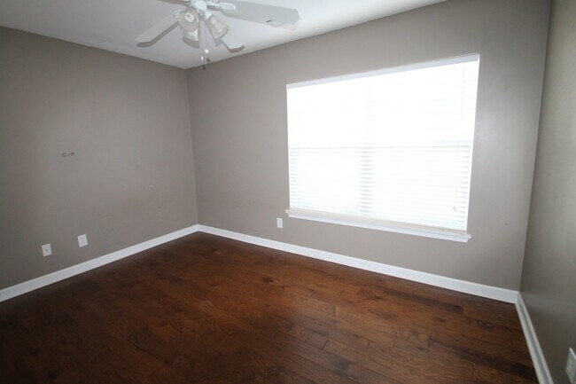 Building Photo - Exclusively Offered by Muse Realty, LLC