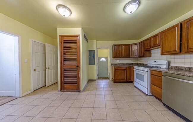 Foto del edificio - 1115 N Elliott St