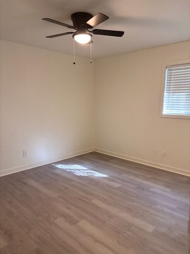 Foto del edificio - 5408 Keele St