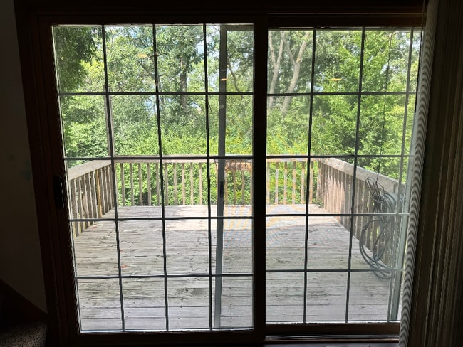 Foto del edificio - 1407 Oak Leaf Ln
