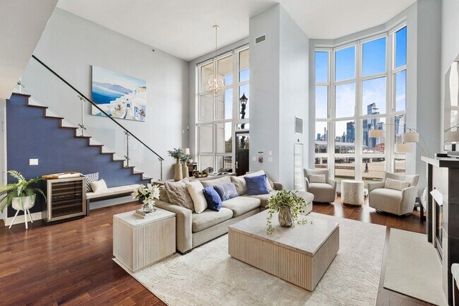 Foto del edificio - 1125 Maxwell Ln