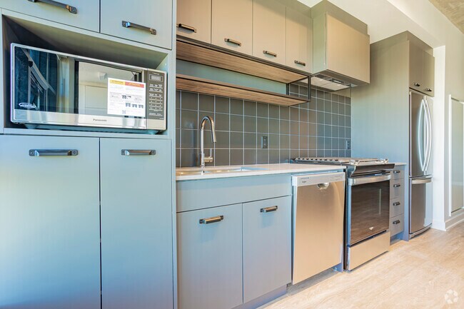 K-1 Suite - Kitchen - Fourth Street Lofts (4SL)