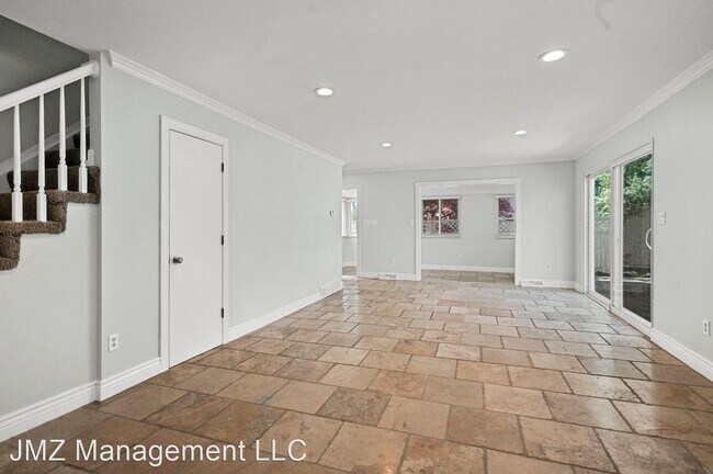 Foto del edificio - 3 br, 1 bath House - 1391 Rossdale
