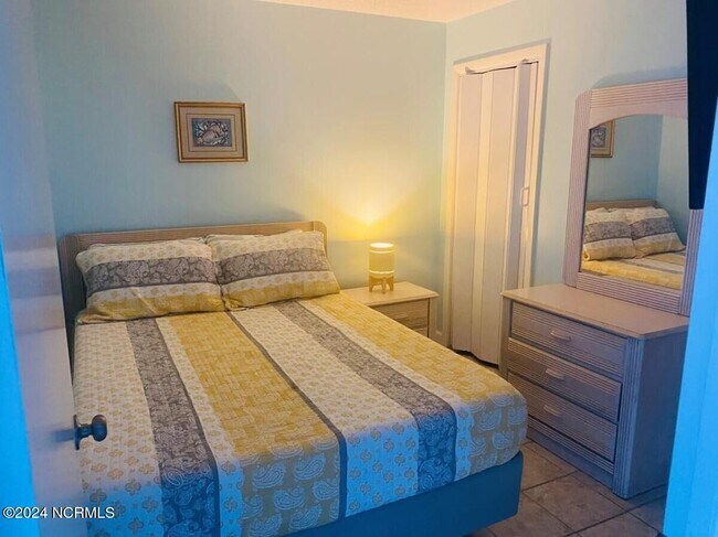 Foto del edificio - 222 Carolina Beach Ave N