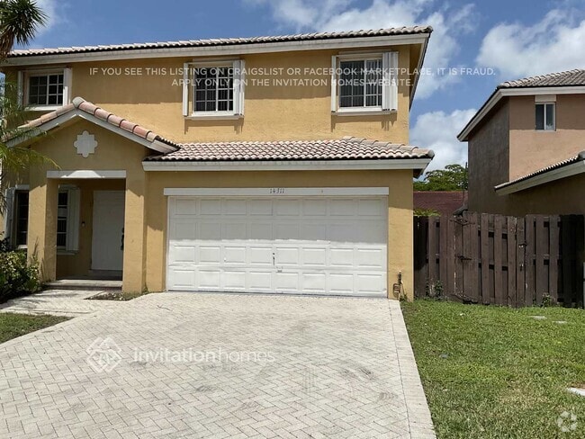 Building Photo - 14311 SW 154th Ct