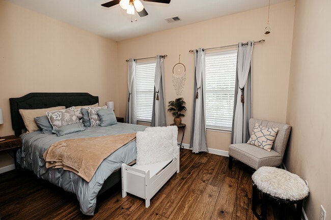 Foto del edificio - 3615 Haymont Ln