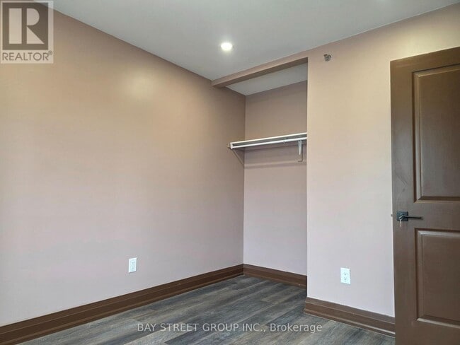 Building Photo - 108 Chatham Ave