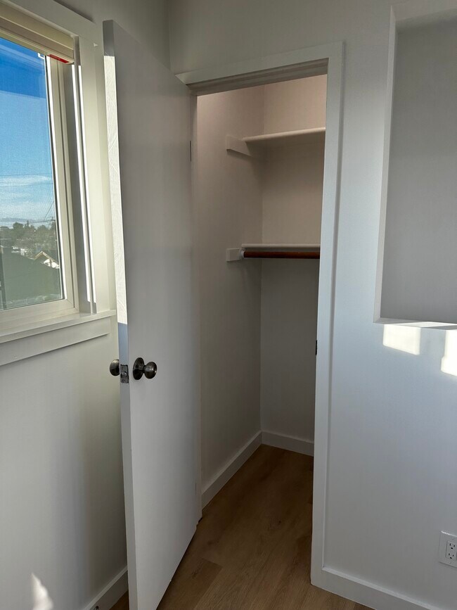 Foto del edificio - 4106 Terrace St