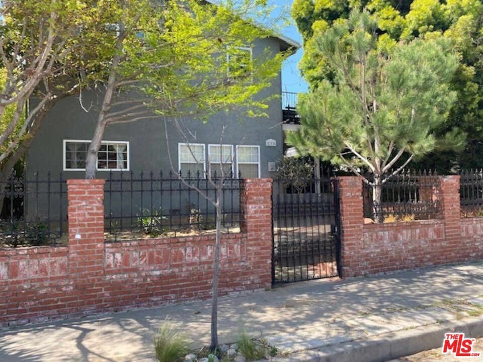 Foto principal - 835 Palms Blvd