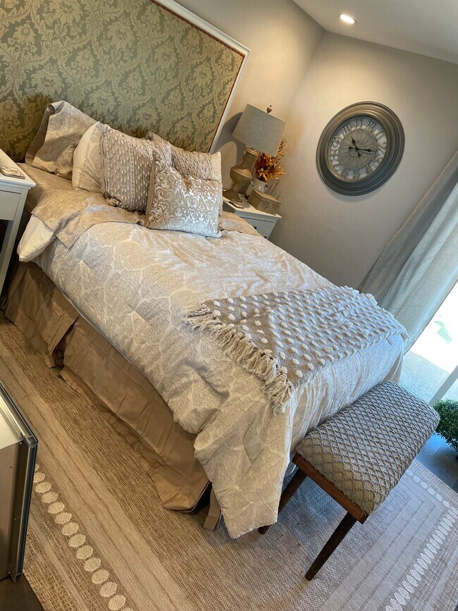 Foto del edificio - 300 Grace Ln