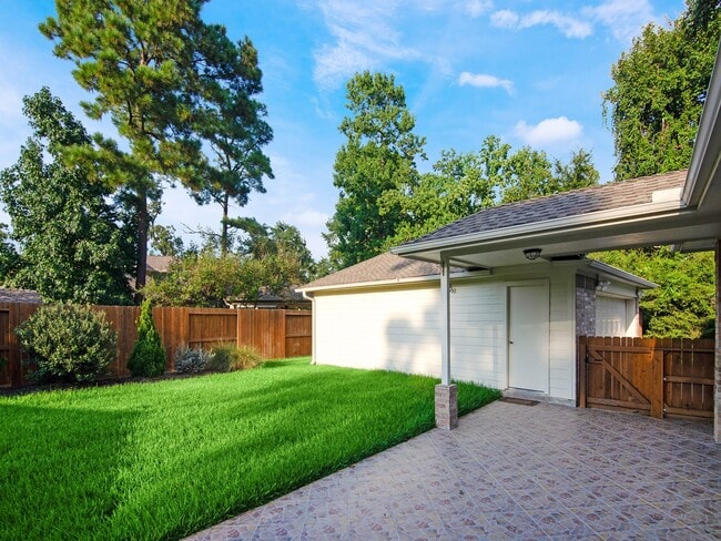 Foto del edificio - 6406 Pine Reserve Dr