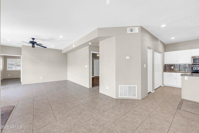 Foto del edificio - 11333 N 92nd St