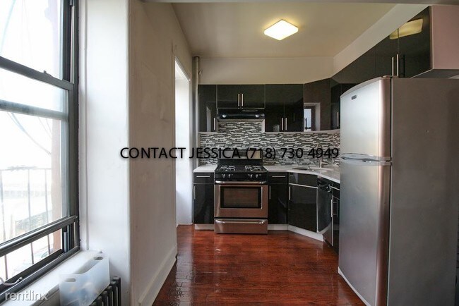 Foto del edificio - 1166 Fulton St