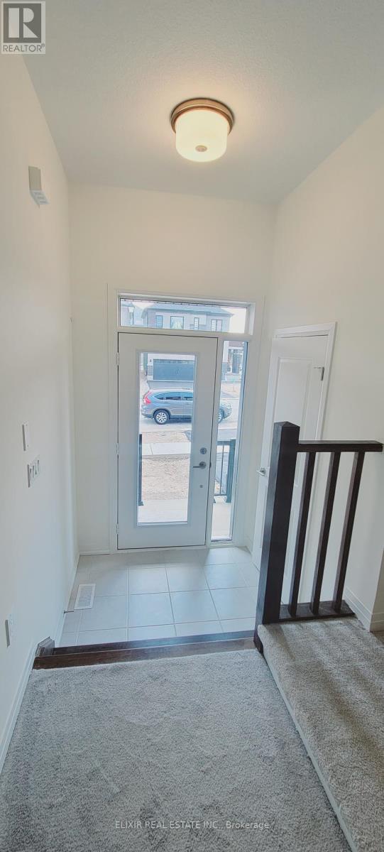 Photo du bâtiment - 11 George Brier Dr W