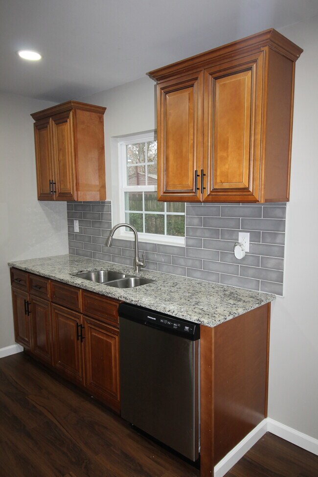 Foto del edificio - 4805 Toledo Ct