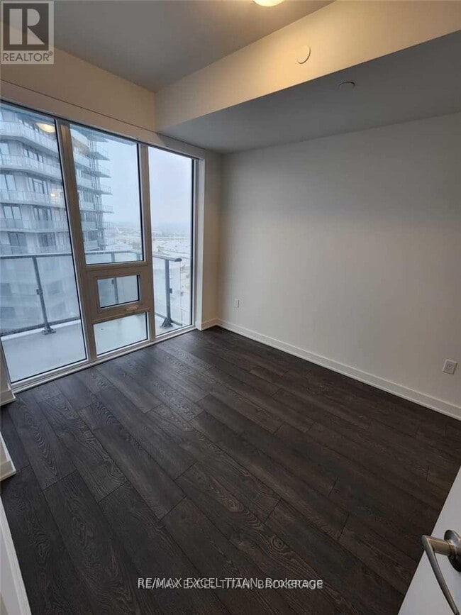 Photo du bâtiment - 4675 Metcalfe Ave