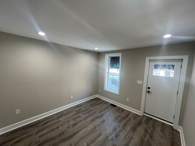 Foto del edificio - Completely Remodeled 2 Bed 1 Bath