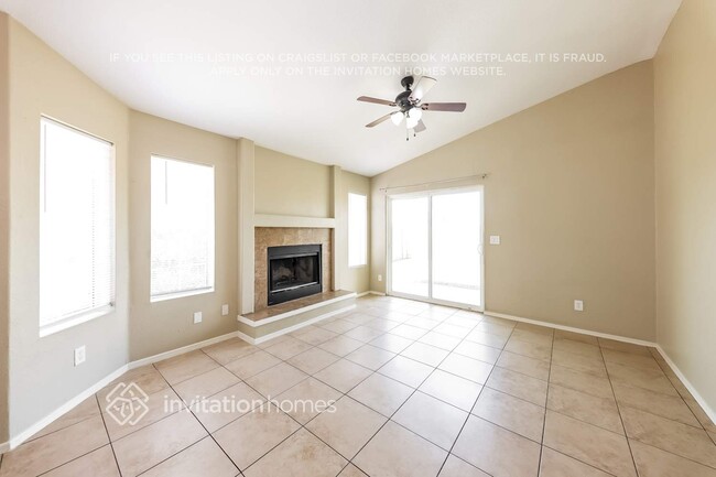 Building Photo - 11944 N 74th Ln