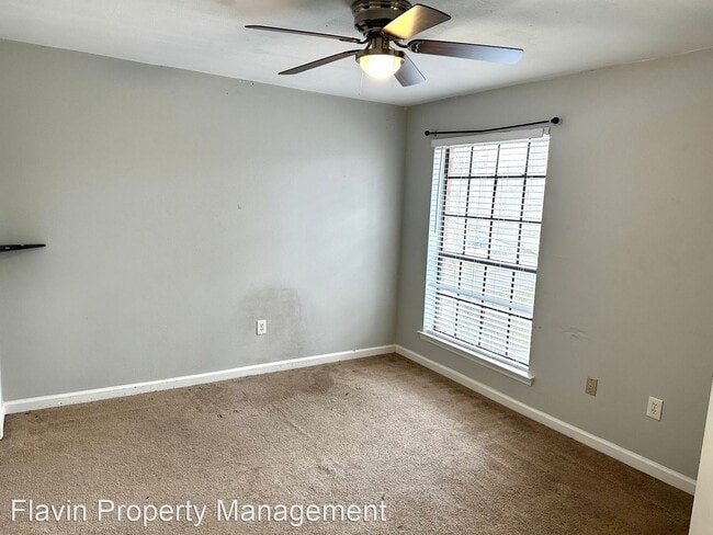 Building Photo - 2 br, 1.5 bath House - 910 W  Macci, Unit 18D