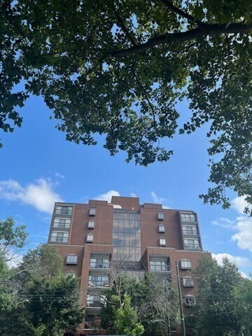 Foto principal - 1265 Beacon St