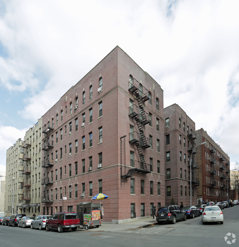 3405 Kossuth Ave, Bronx, NY 10467 - Apartments in Bronx, NY ...