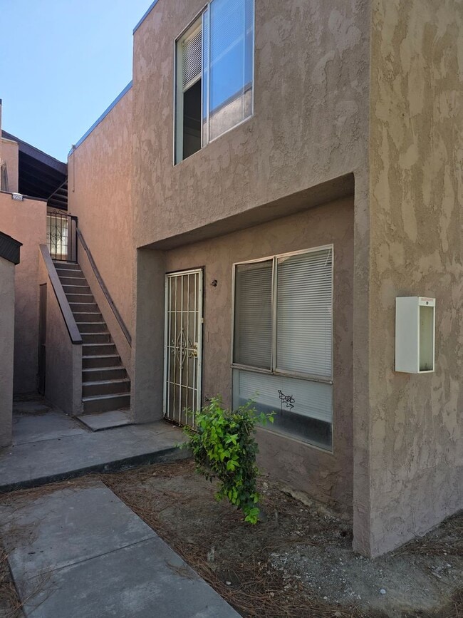 Building Photo - 2205 Cedro Ct