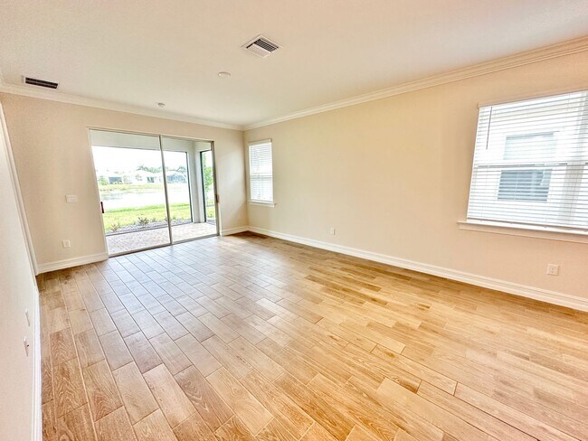 Foto del edificio - ** SEASONS AT BONITA ** 3 BED / 2 BATH - N...