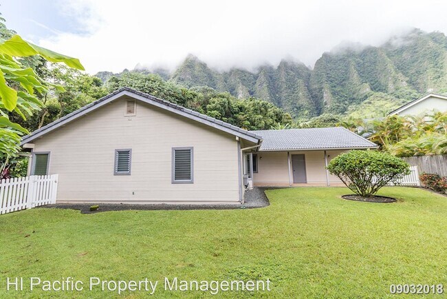 Foto del edificio - 3 br, 2 bath House - 47-668 Halemanu St.